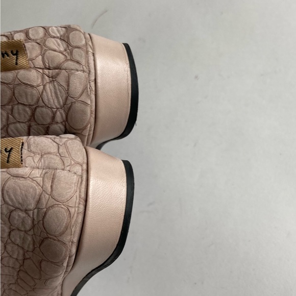 Fsiny Cream Pink Animal Print Leather Flats size 8.5 Made in Italy - Picture 11 of 14